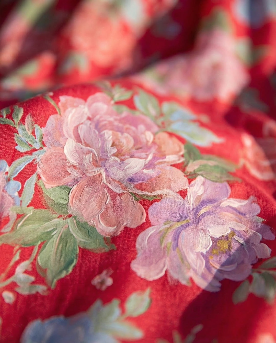 Minelda | Elegant blomsterprint V-halskjole